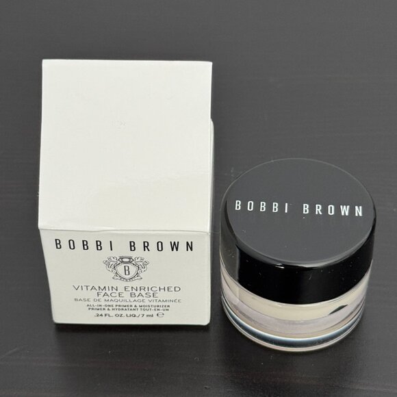 Bobbi Brown Vitamin Enriched Face Base - Picture 2 of 16
